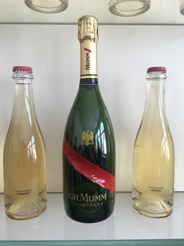 Nouvelle bouteille de champagne Mumm réserve
