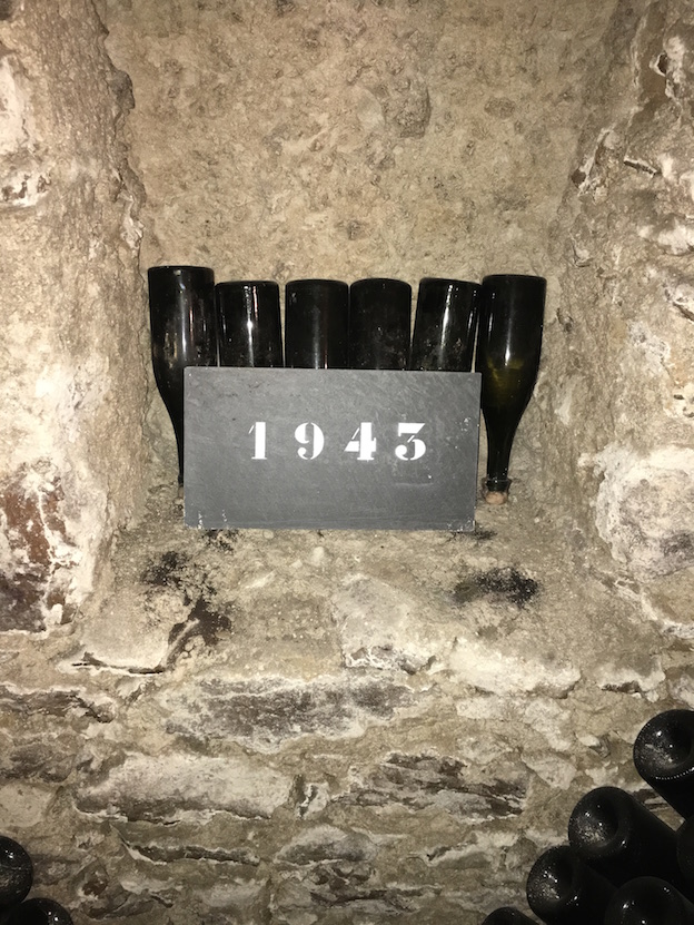 Champagne Salon : oenothèque 1943